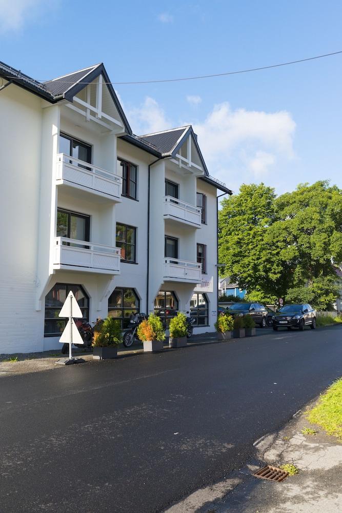 Nordis Hotel Lofoten スヴォルヴァール エクステリア 写真